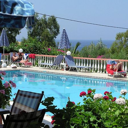 Knossos Aparthotel Pánormos Екстериор снимка