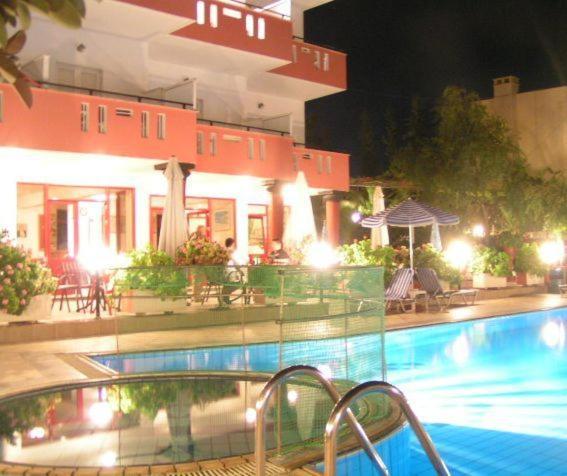Knossos Aparthotel Pánormos Екстериор снимка