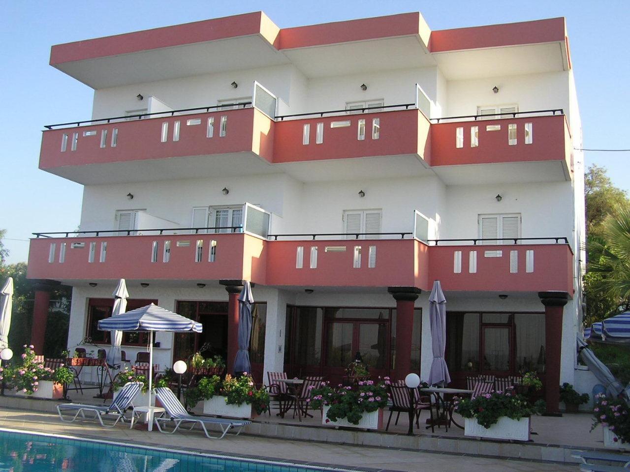 Knossos Aparthotel Pánormos Екстериор снимка