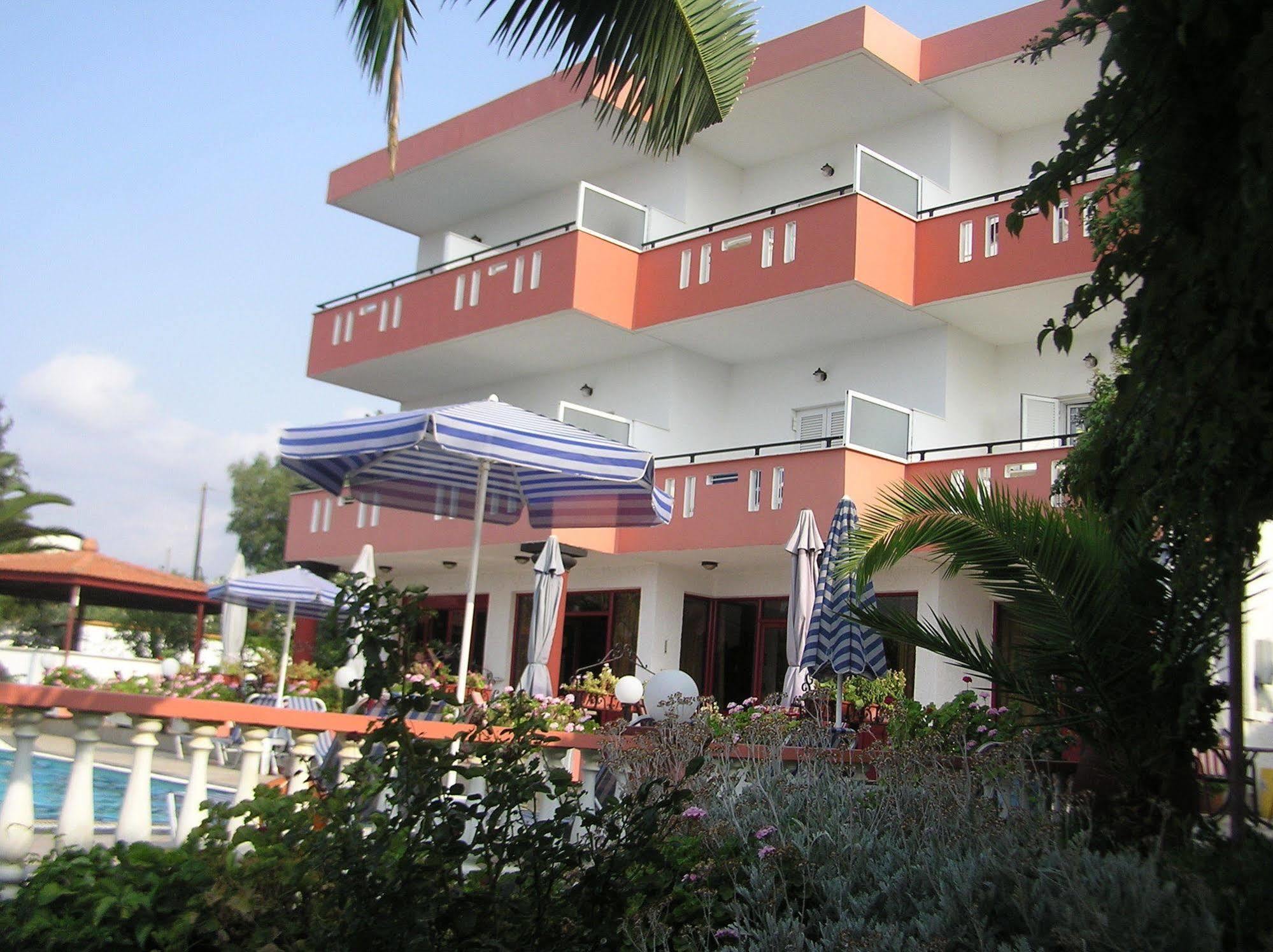 Knossos Aparthotel Pánormos Екстериор снимка