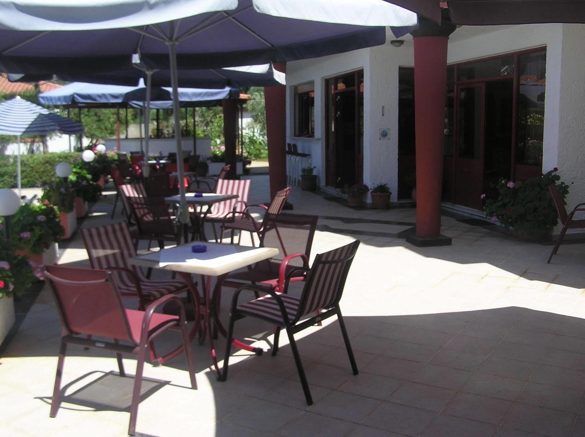 Knossos Aparthotel Pánormos Екстериор снимка