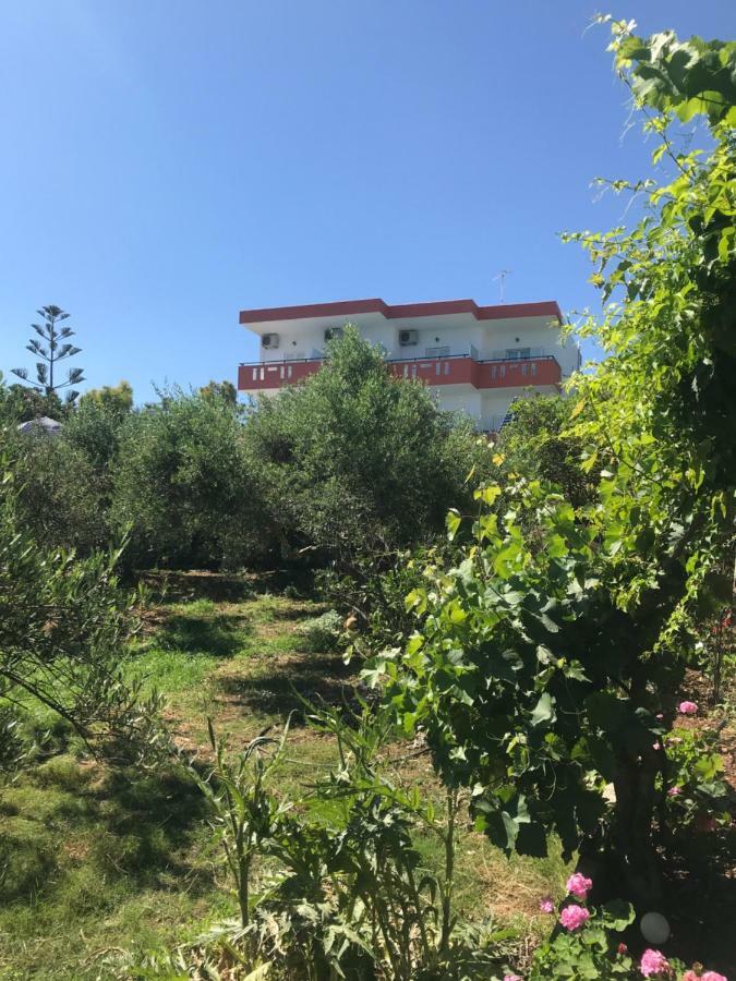 Knossos Aparthotel Pánormos Екстериор снимка